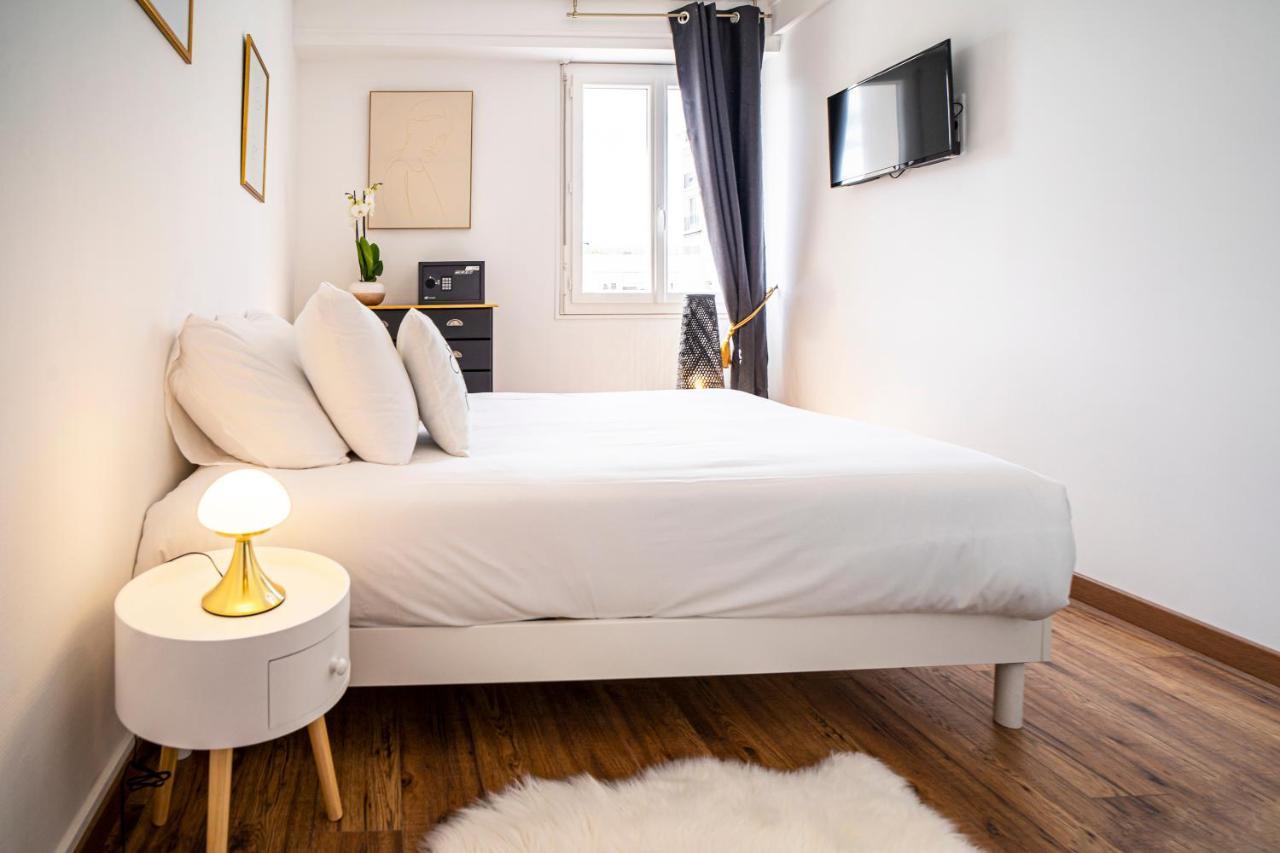 Au Palais Des Pyrenees! Hyper Centre -Clim-Balcon-Parking Gratuit Διαμέρισμα Pau Εξωτερικό φωτογραφία